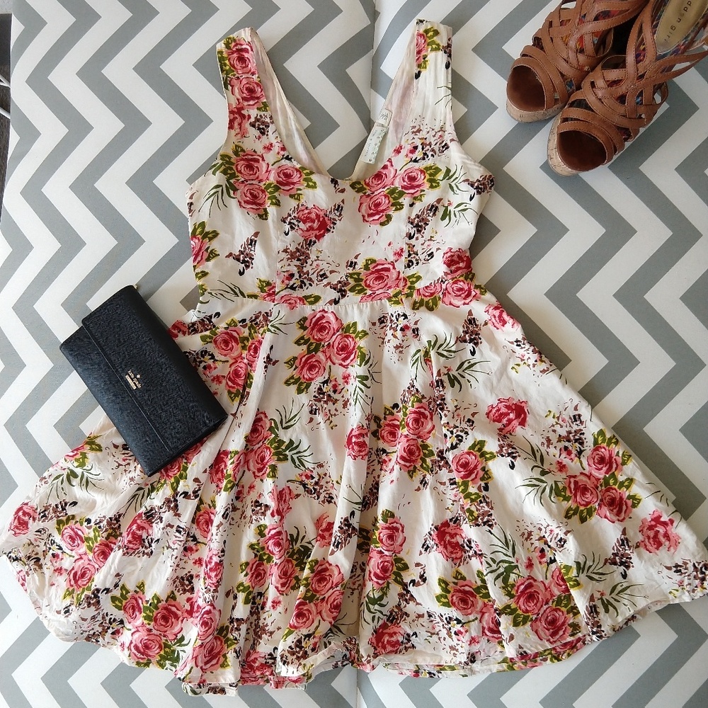 Women's dress